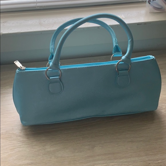primeware Handbags - 🌟3 for $10🌟 Wine cooler bag